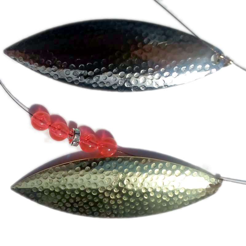 Close up of Big Dimond Willow Leaf blades
