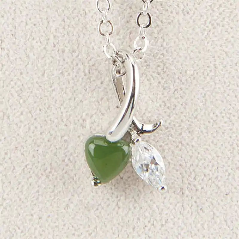 Jade tenderness necklace