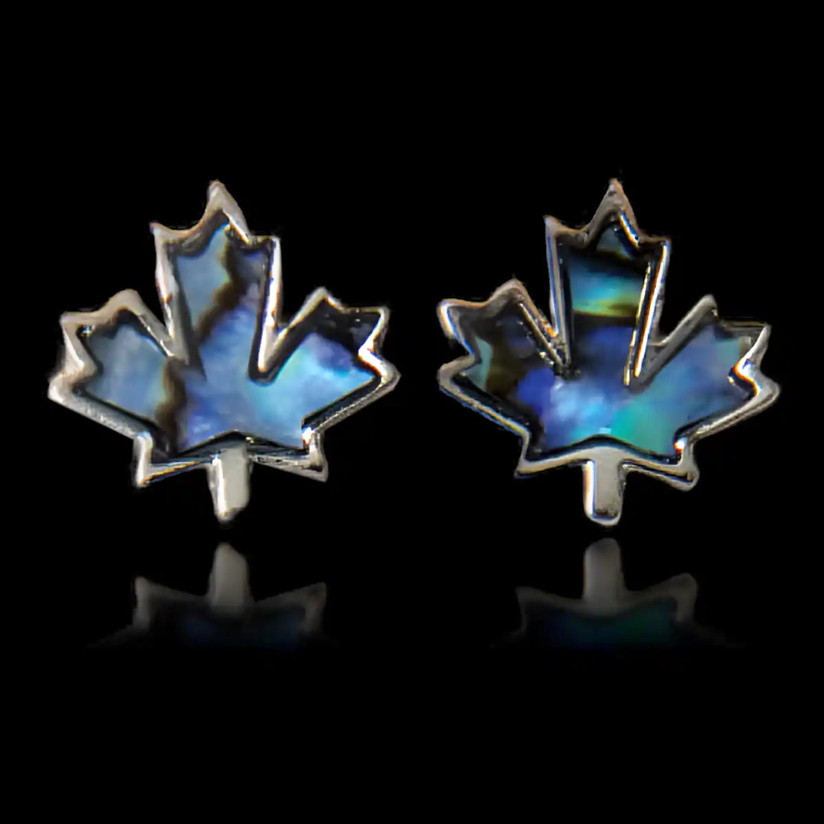 Glacier pearle maple leaf earrings