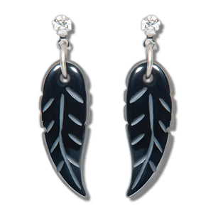 Aretes de plumas talladas a mano con hematites