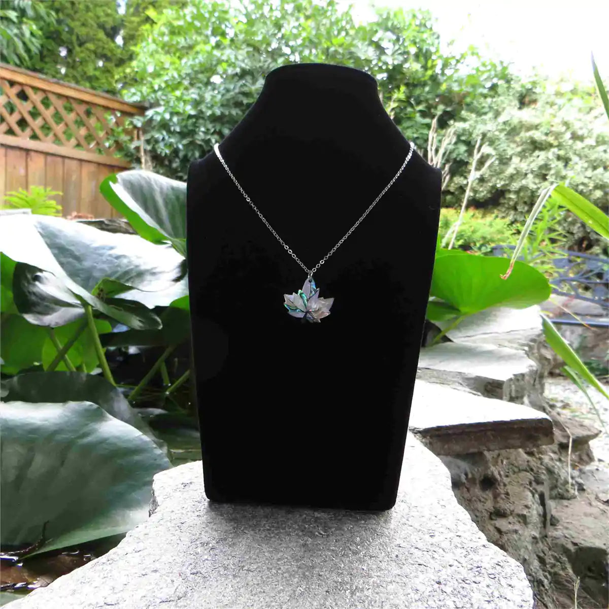 Glacier pearle maple leaf blush necklace