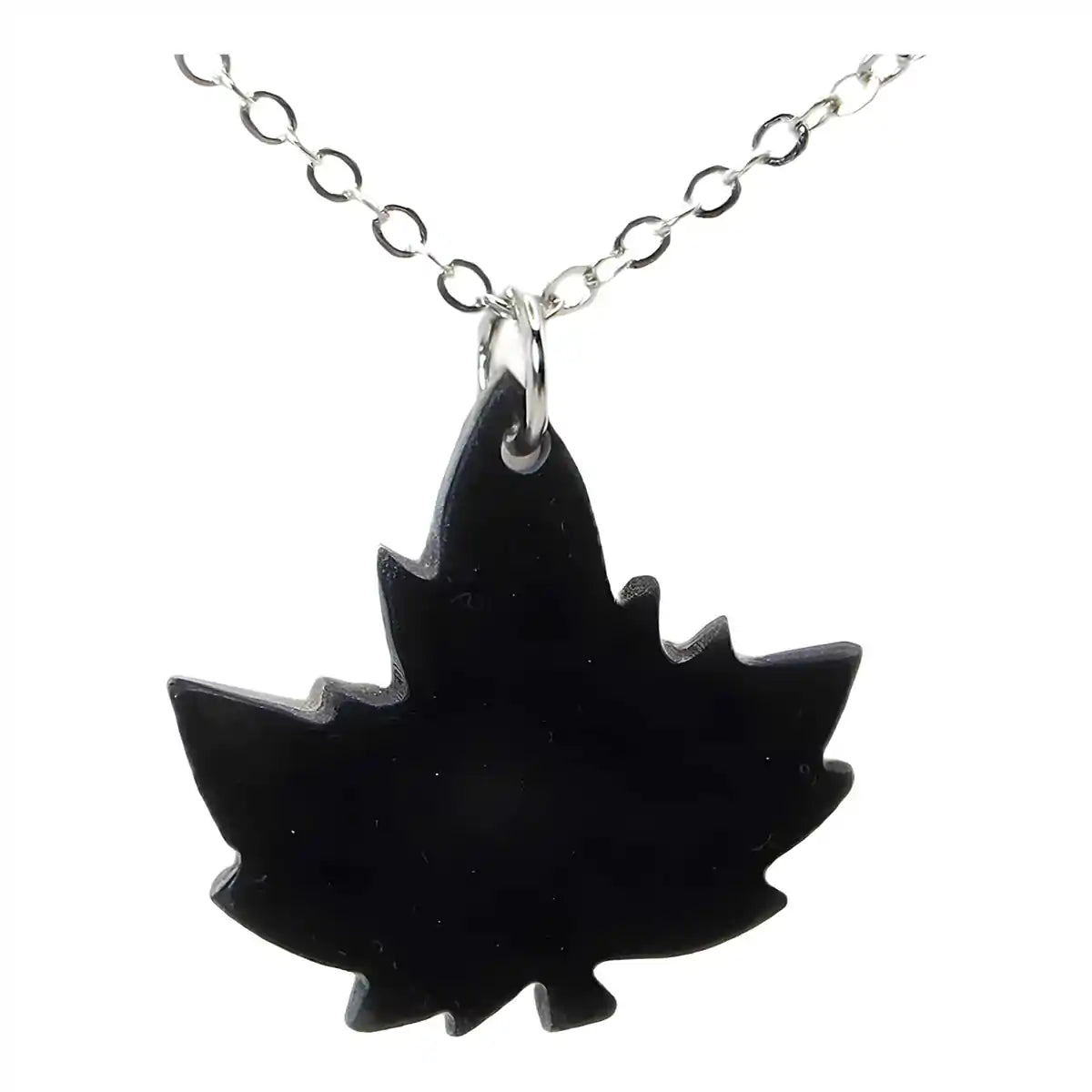 Glacier pearle maple leaf blush necklace