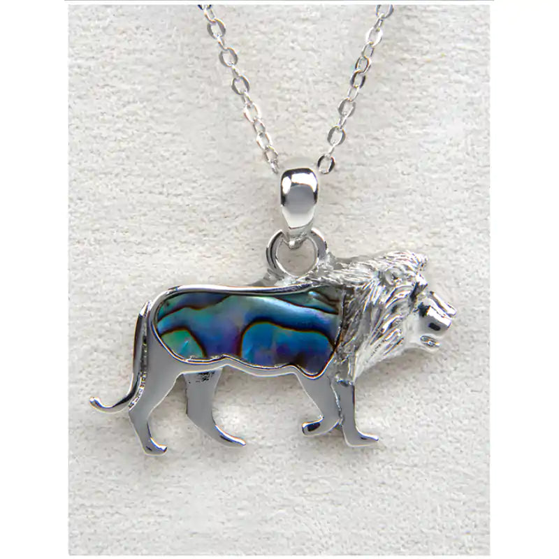 Glacier pearle lion necklace