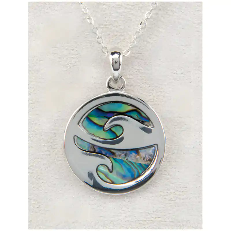Glacier pearle ocean swirl necklace