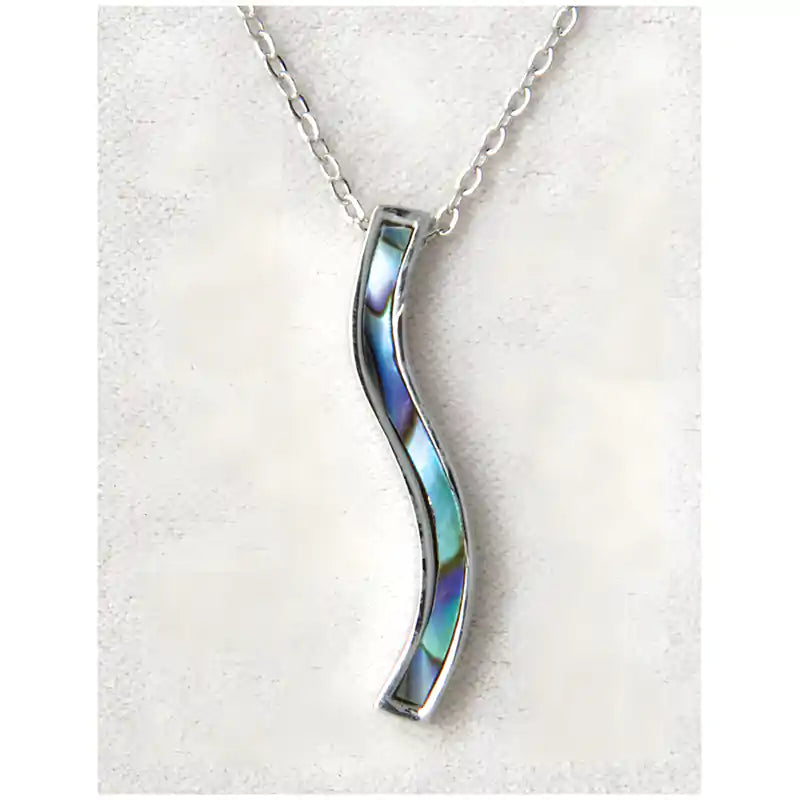 Glacier pearle riverbend necklace
