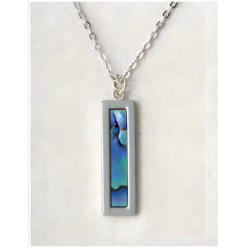 Glacier pearle serenity necklace