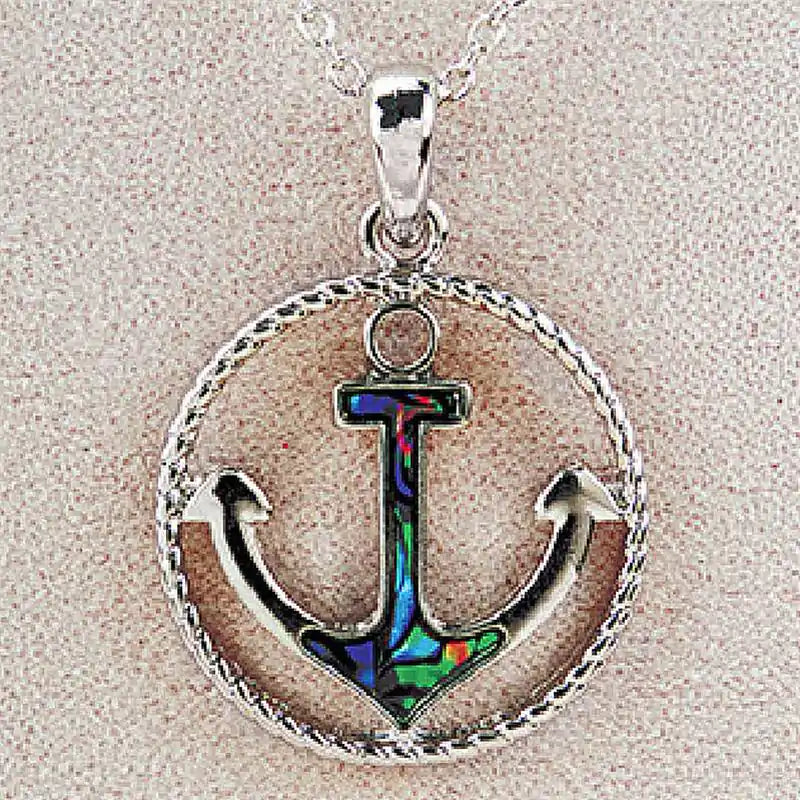 Glacier pearle anchor necklace